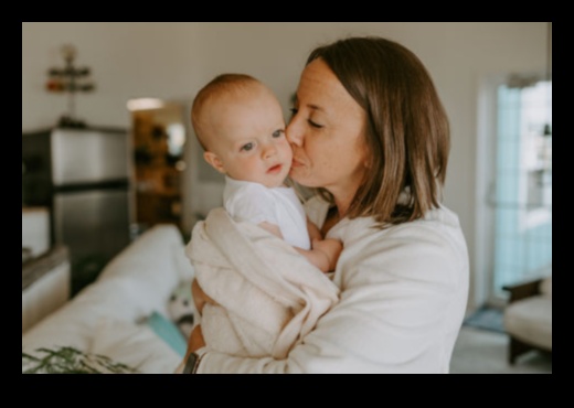 Dziedinoši apskāvieni: emocionāla labsajūta mazulim