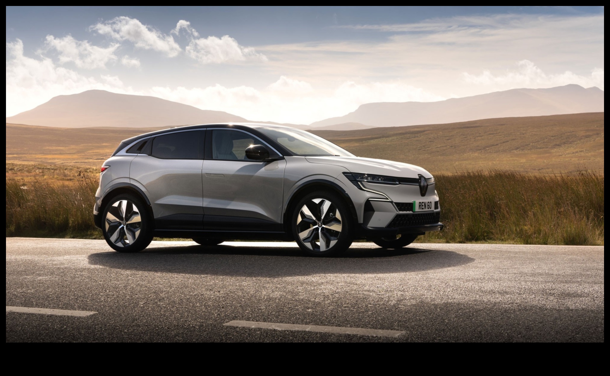 Eco-chic piedziņas: elektrisko transportlīdzekļu modernā puse