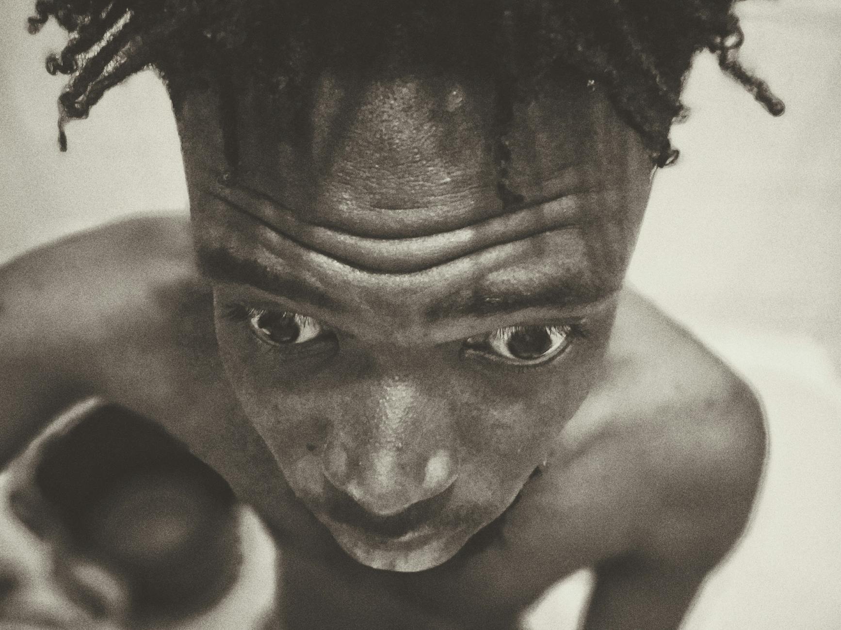 Kalnu ainavas tetovējums reālistiskā stilā.