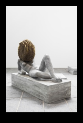 Tēlnieki pārveido cilvēka formu ar māksliniecisku krāšņumu 4 Skulpturālais krāšņums: cilvēka formas mākslinieciskas pārvērtības