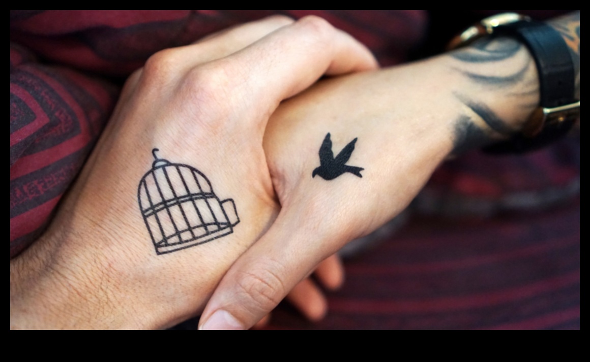 Saistīti uz mūžu Pāra tetovējumi simbolizē mūžīgās mīlestības gobelēnu 1 Saistīts uz mūžu: pāra tetovējumi, kas veido mūžīgas mīlestības gobelēnu